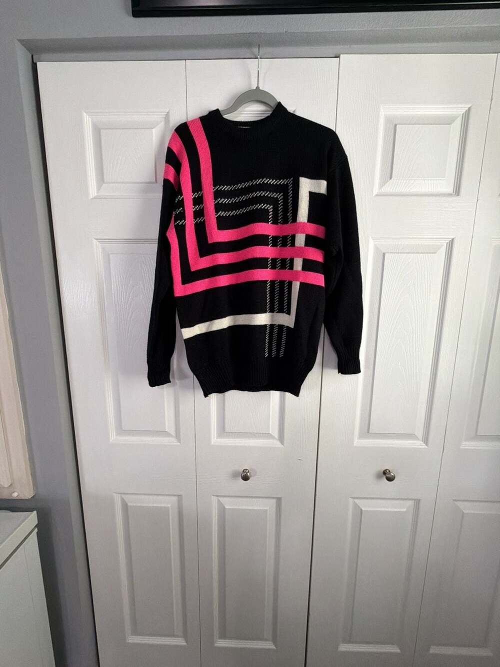 Tyrolia by Head Sweater Size M 8/10 Black Pink Geometric Wool Blend